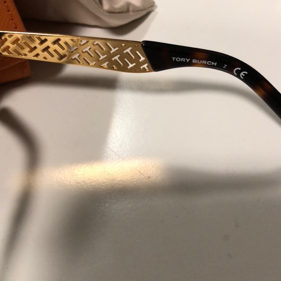 Tory Burch Sunglasses - Picture 3 of 5